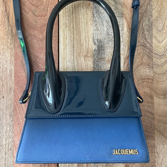 Shaded Blue Jacquemus Grand Chiquito - Picture 3 of 4